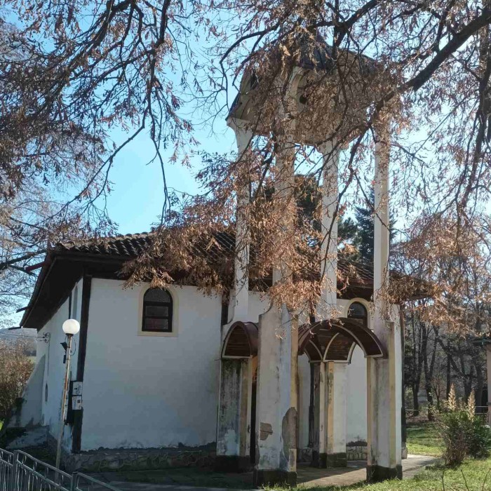 Православен храм Св св Кирил и Методий (с. Долище)